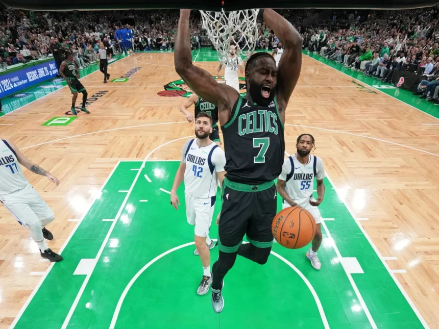 Erfahre alle Details zum Spiel Teilnehmer: Boston Celtics gegen Dallas Mavericks Spielerstatistiken Spiel