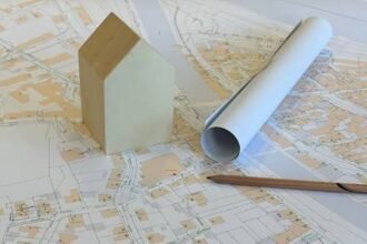 Planauskunft vor dem Bauprojekt: Warum die Leitungsrecherche unverzichtbar ist